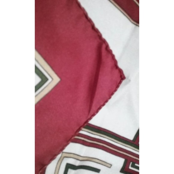 Vintage 1970s J.S. Germain Geometrical Print Scarf 30.5" x 30" - Picture 6 of 6